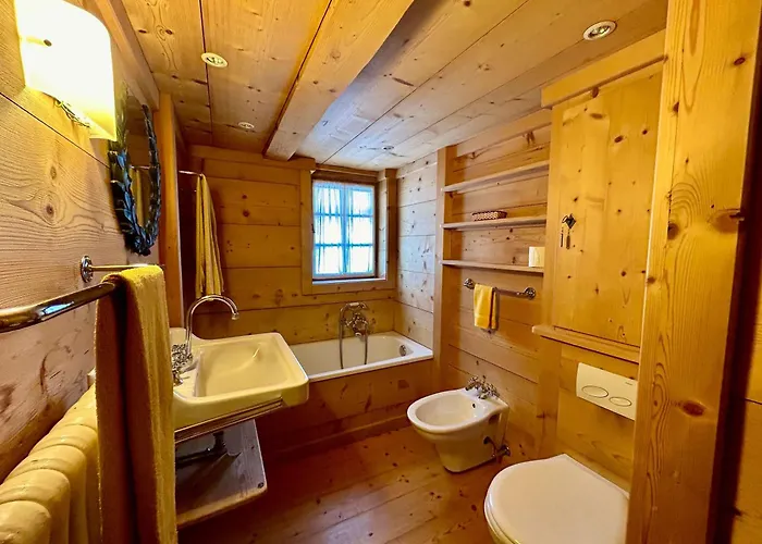 Semesterbostad 300 Years Old Close To Center Ski-lift Chateau-d'Oex